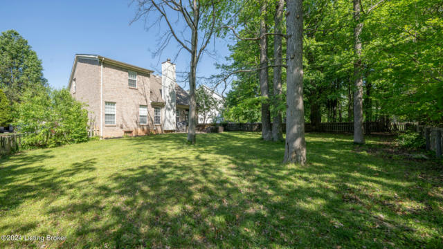 3501 COVENTRY TEE CT, LOUISVILLE, KY 40241, photo 5 of 41