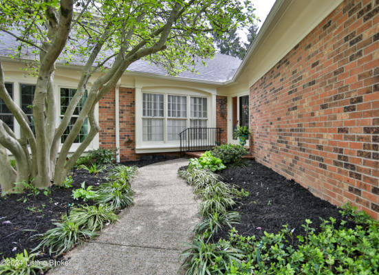 5902 CREIGHTON HILL RD, LOUISVILLE, KY 40207 - Image 1