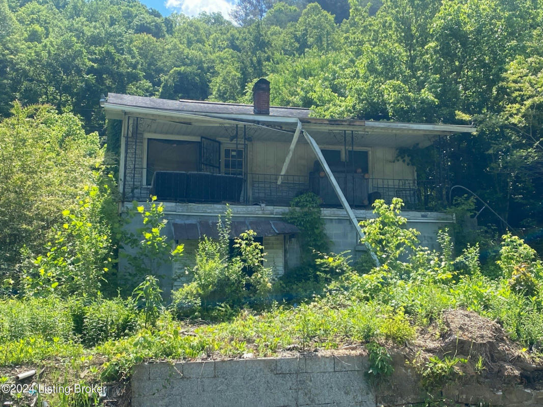 2871 W HIGHWAY 72, HARLAN, KY 40831, photo 1 of 10