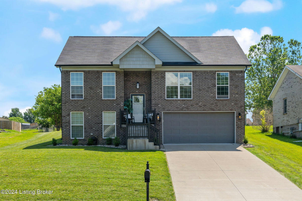 11409 REALITY TRL, LOUISVILLE, KY 40229, photo 1 of 41