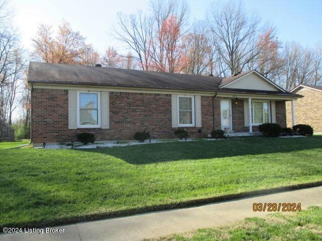 4824 SIMPSON DR, LOUISVILLE, KY 40218, photo 1 of 60
