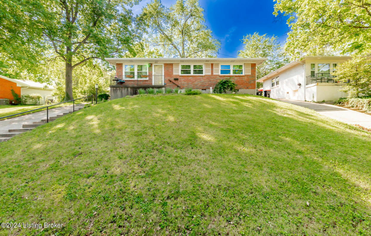 1632 WHIPPOORWILL RD, LOUISVILLE, KY 40213, photo 1 of 35