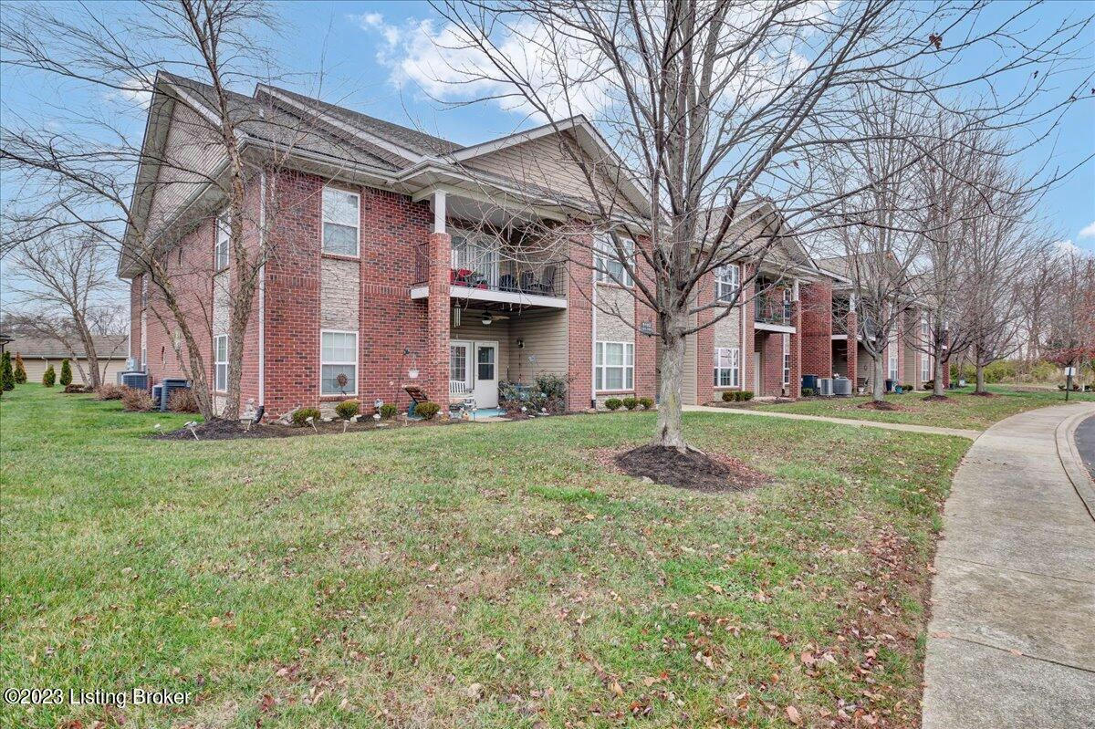 9103 MEADOW VALLEY LN UNIT 103, LOUISVILLE, KY 40291, photo 1 of 47